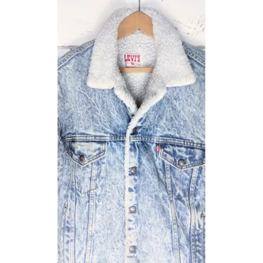Vintage Levis denim trucker red tab acid wash jean jacket - Picture 3 of 5